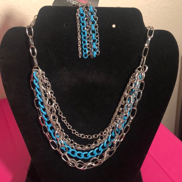 paparazzi Jewelry - Necklace with earrings paparazzi Jewelry - Necklace with earrings
